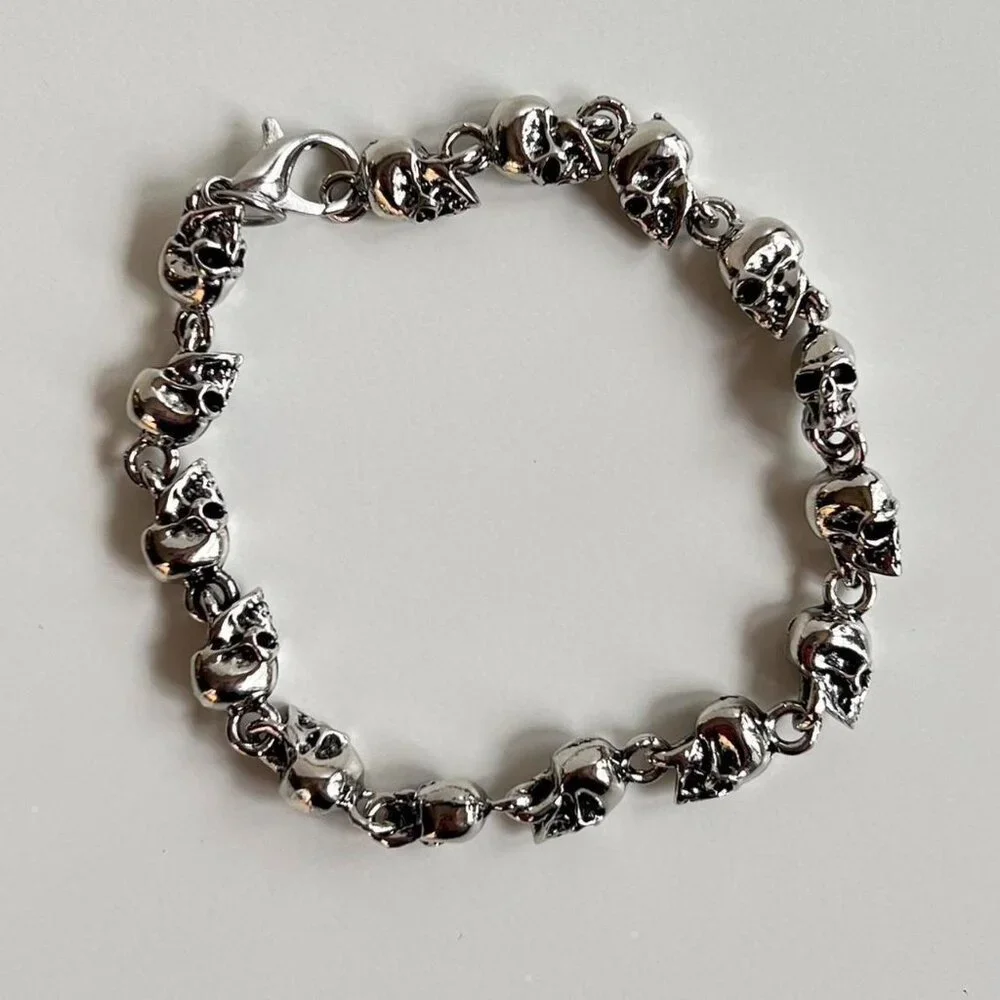 y2k 2000s skull pile grunge heavy metal punk bracelet